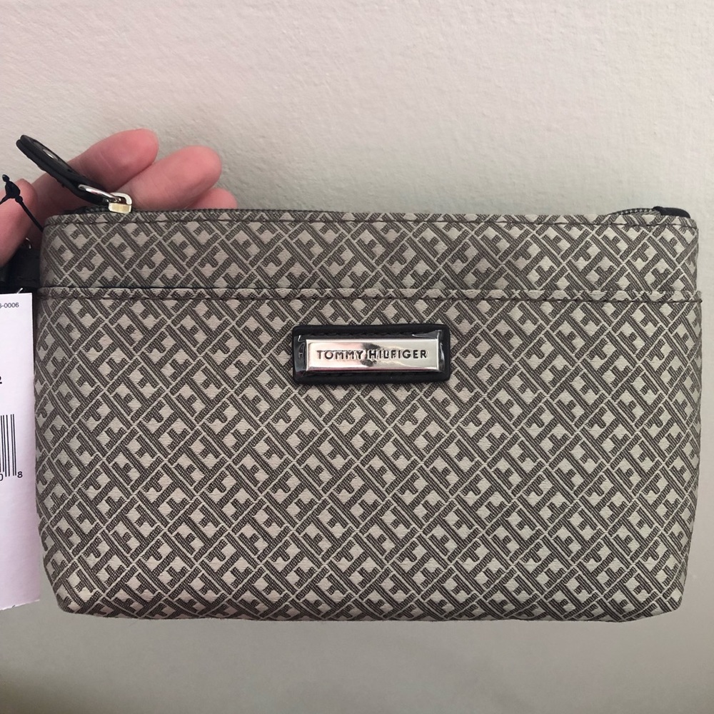 Tommy Hilfiger wristlet